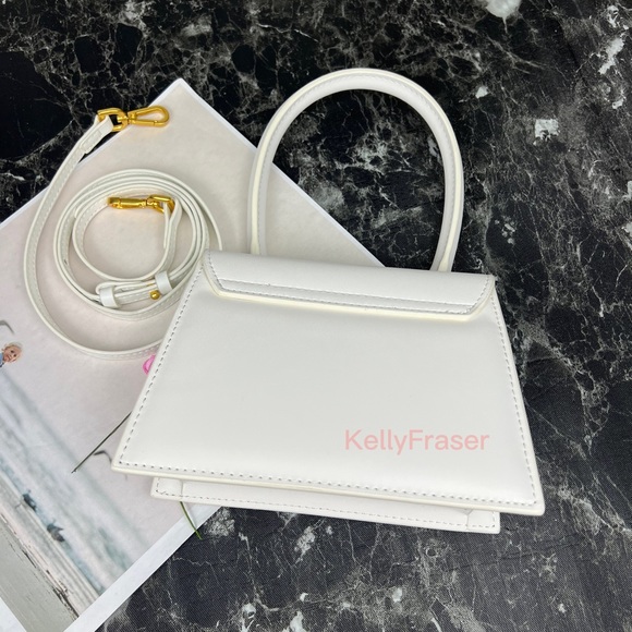 JACQUEMUS Le Grand Chiquito Top-Handle Bag - Picture 6 of 11